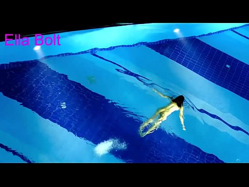 ❤️ Non posso smettere di guardare, giovane bionda catturata nuotare nuda nella piscina del resort ELLA BOLT ️❌ Video di sessoal it.rex-porn-com.ru ️❤